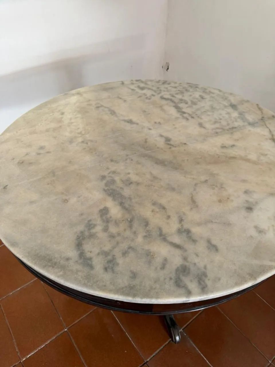 Mesa de madeira maciça com mármore rústica - Foto 3