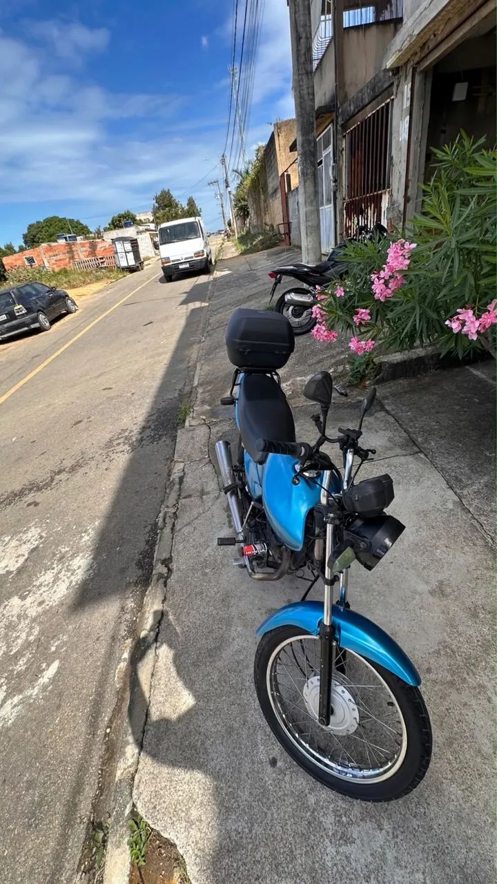 HONDA 2000 - CONSERVADA COM BAU - Foto 2
