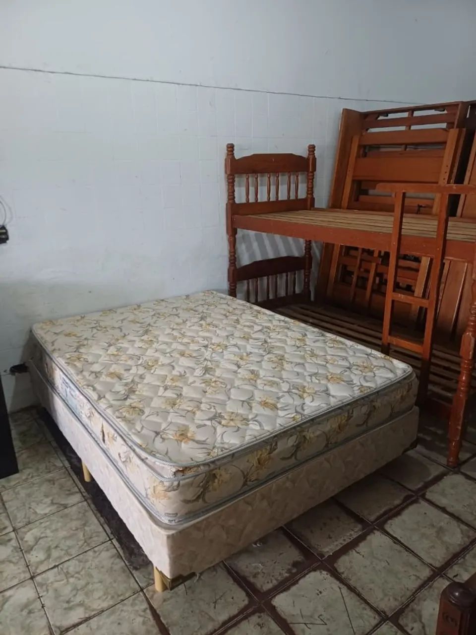 Cama box de casal 