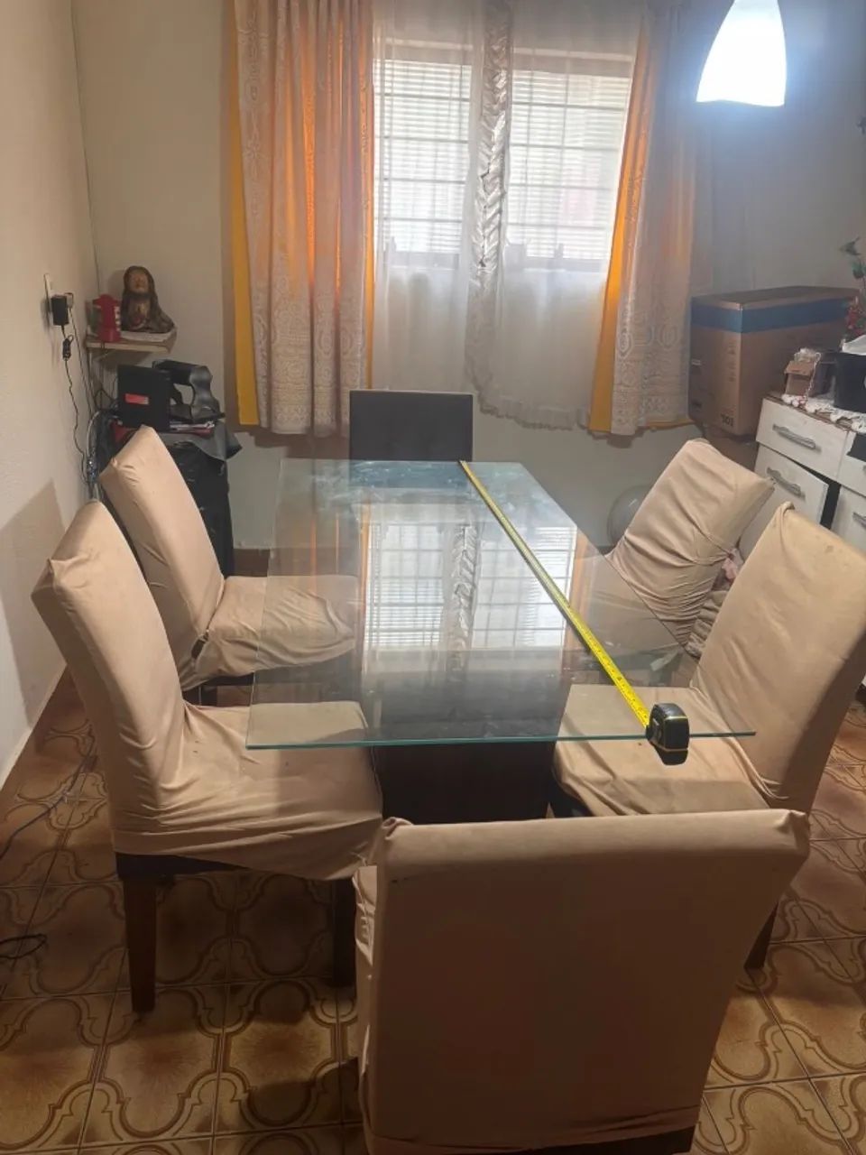 Mesa de jantar com vidro + cadeiras