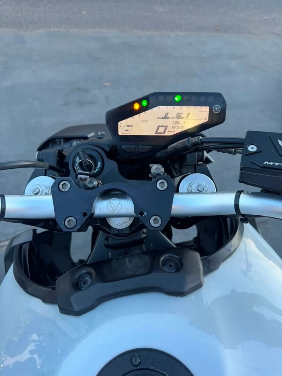 Yamaha MT 09 2020 - Foto 3