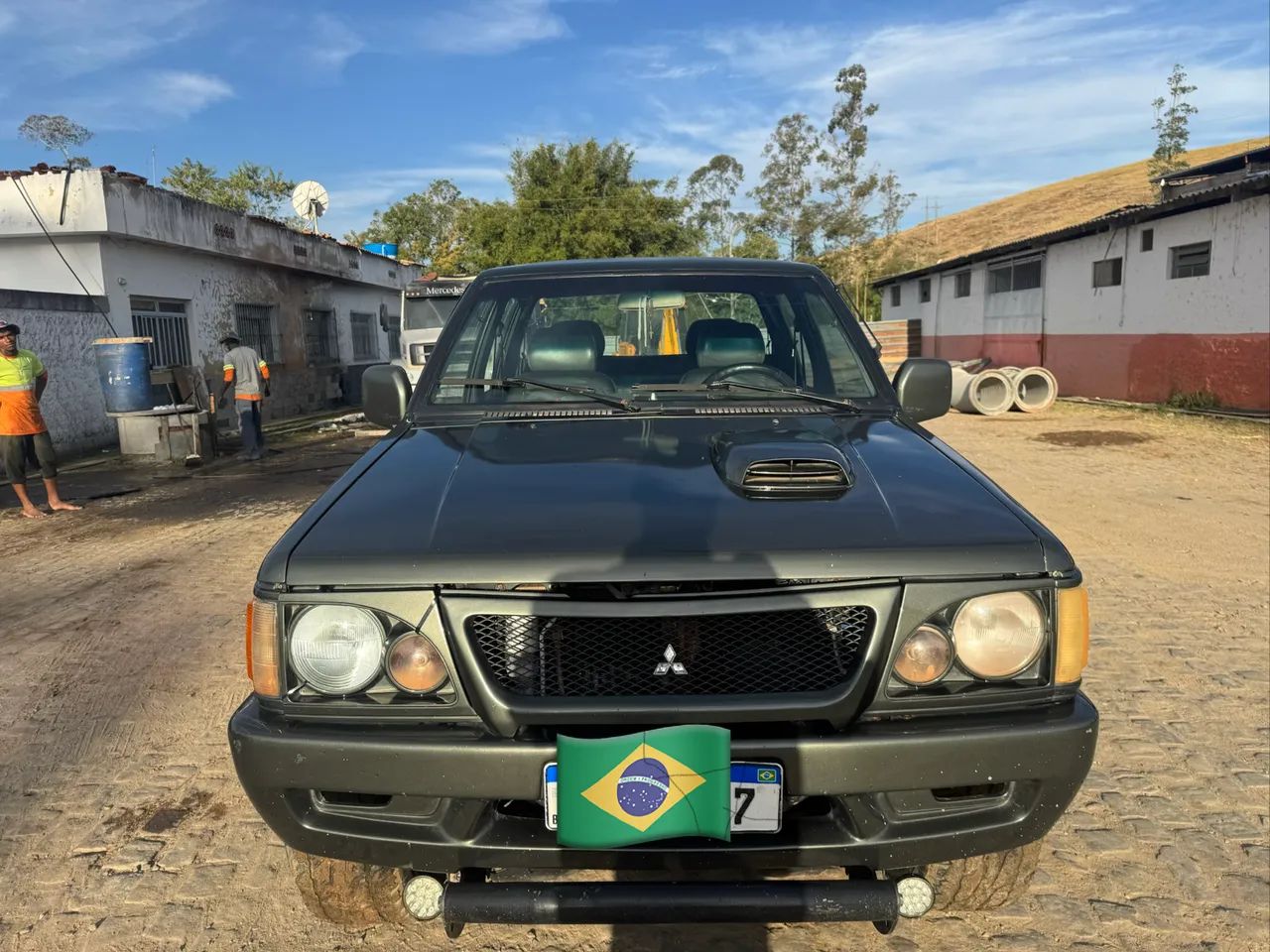 Mitsubishi L200 GLS 2.5 4X4 CD Diesel 2001