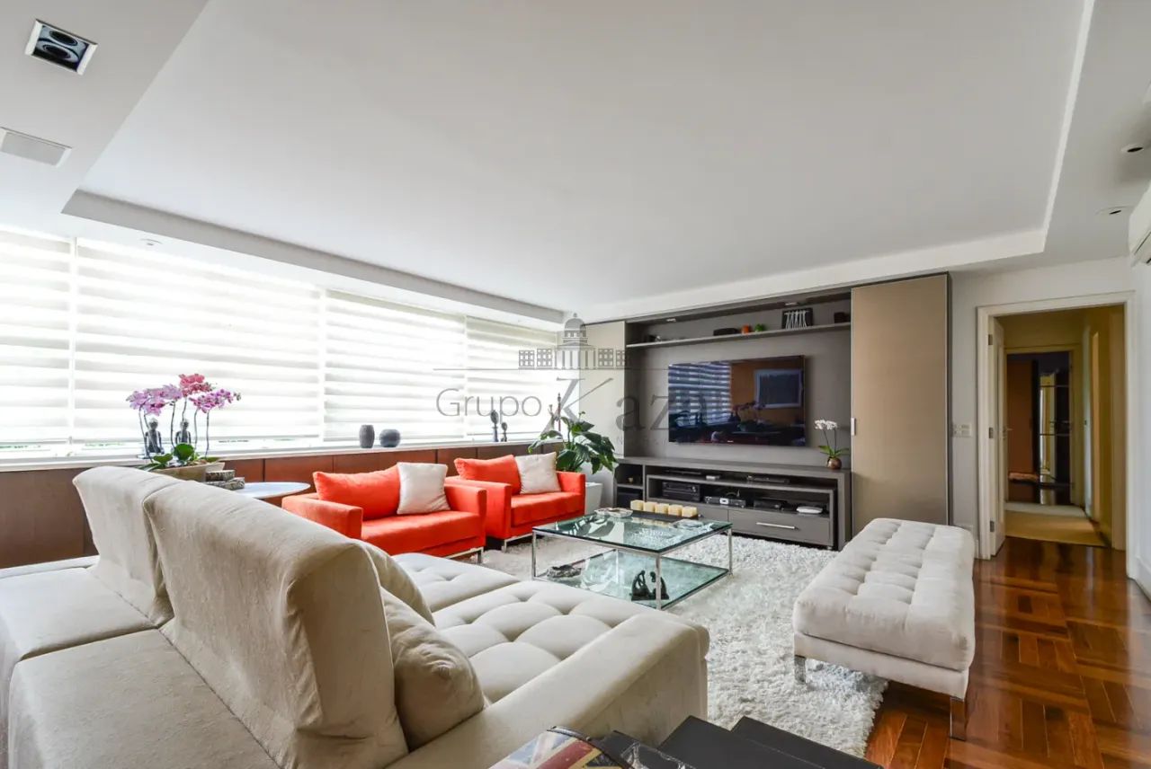 Oportunidade - Apartamento - Itaim Bibi - 3 Dormitórios - 178m².