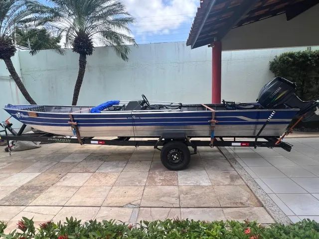 Oportunidade única! Linda lancha 6 metros com reboque para venda! - Foto 4