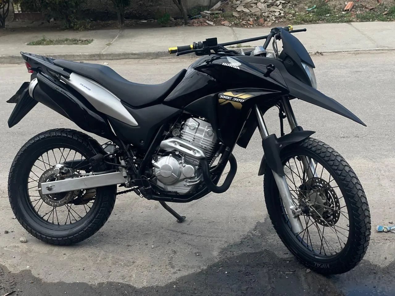 Xre 300