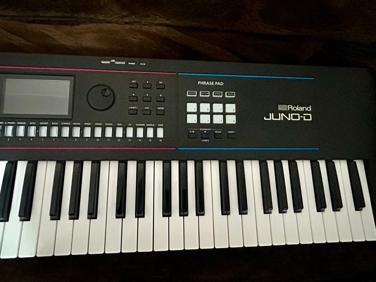 ROLAND JUNO D7 - Foto 2