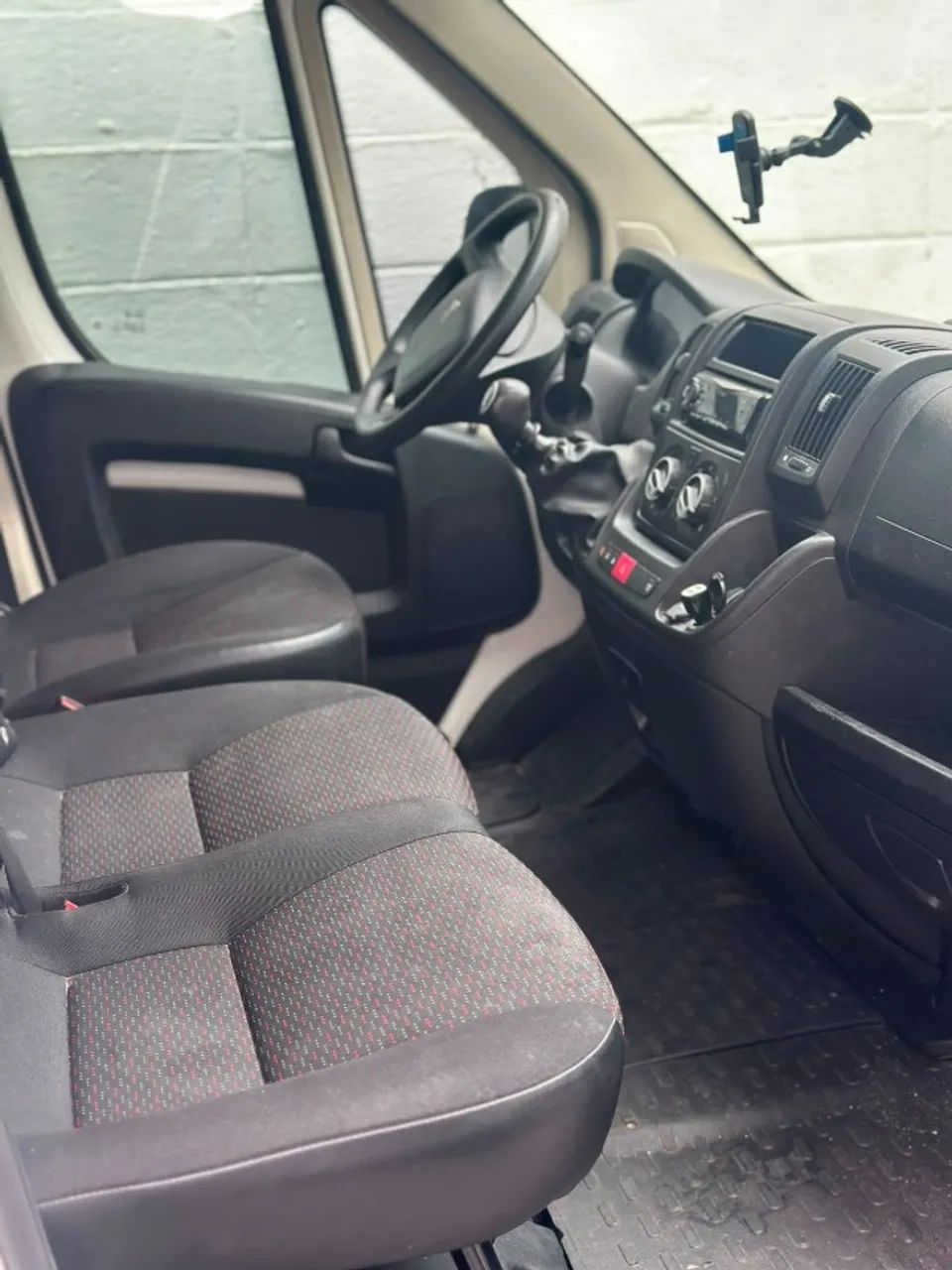 Peugeot Boxer Boxer Business Furgão 2.0 Turbo Diesel 2022