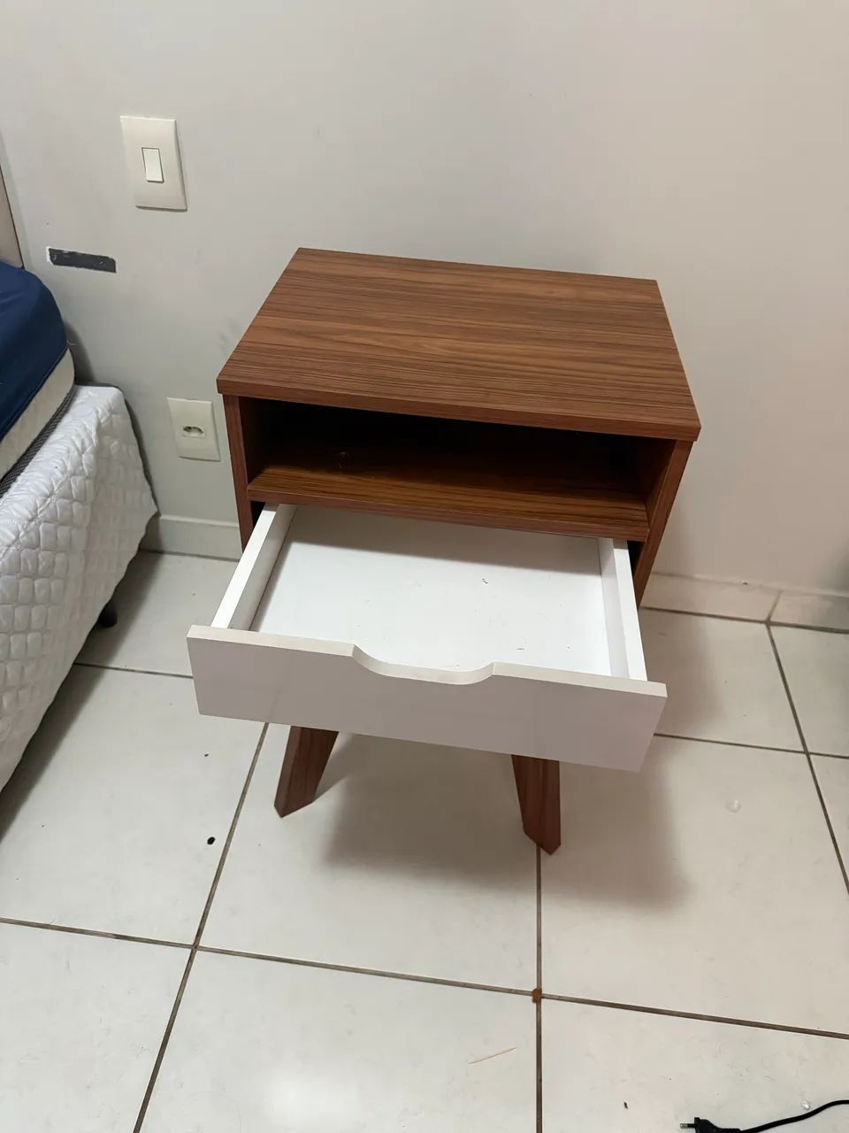 Mesinha de cabeceira - Foto 2