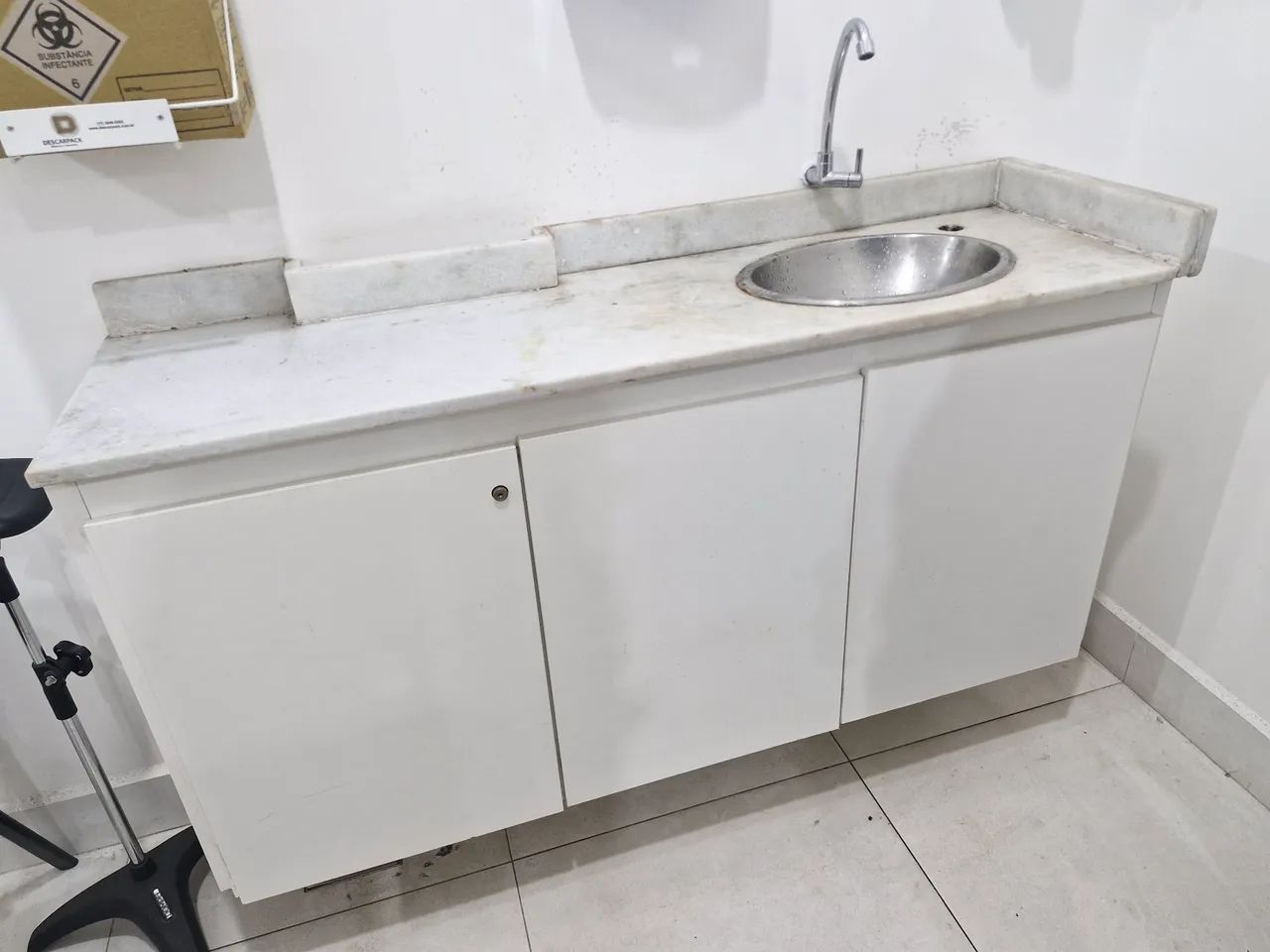 Gabinete com pia - Foto 2