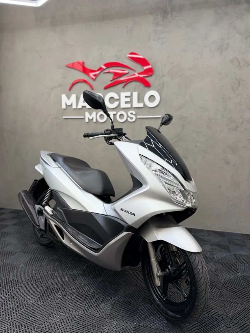Honda PCX 150 DLX 2017