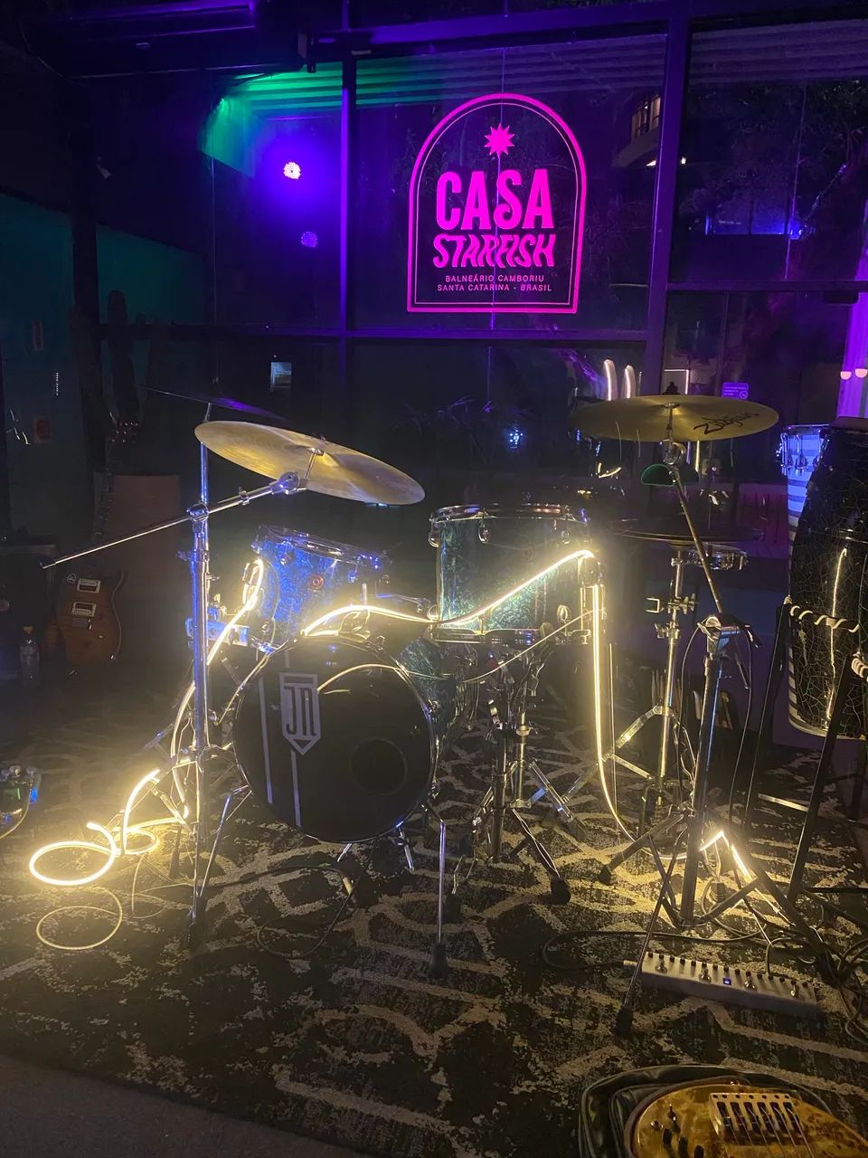Bateria Acústica Premier - Linda - ótimo som - Foto 2
