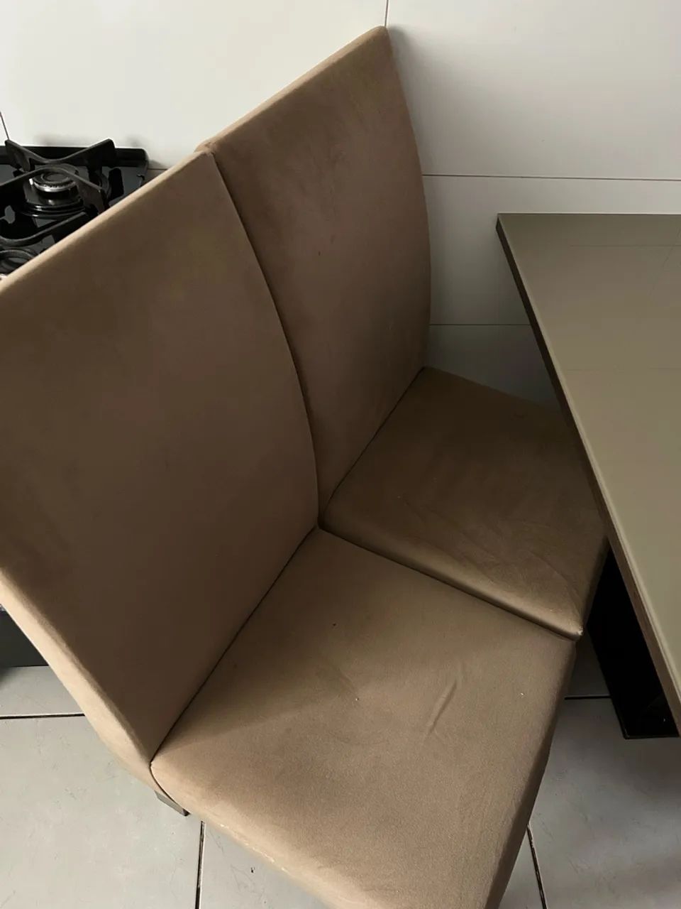 MESA COM 4 CADEIRAS  - Foto 2