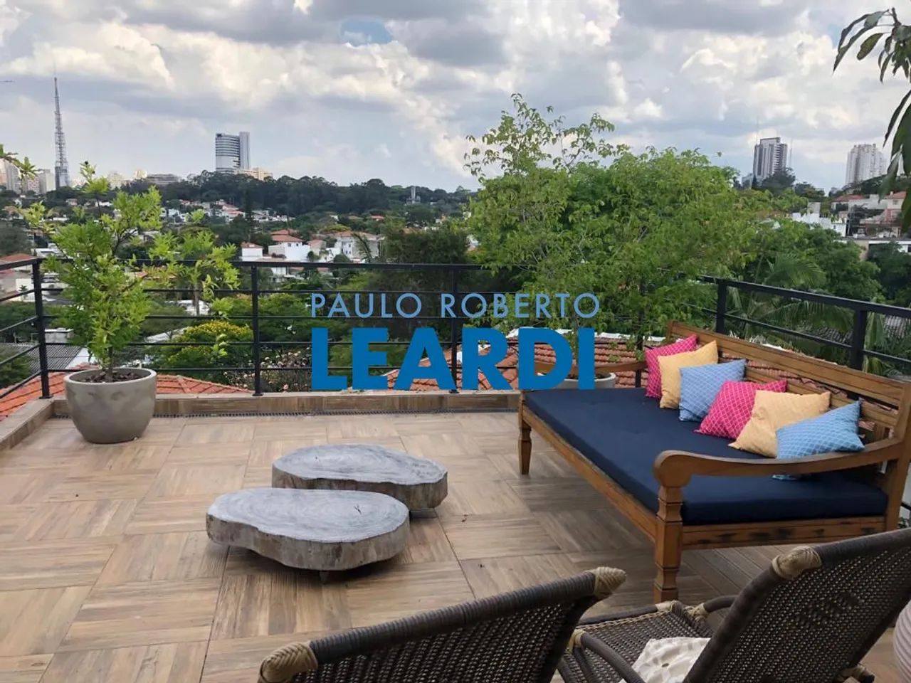 CASA ASSOBRADADA - PERDIZES - SP