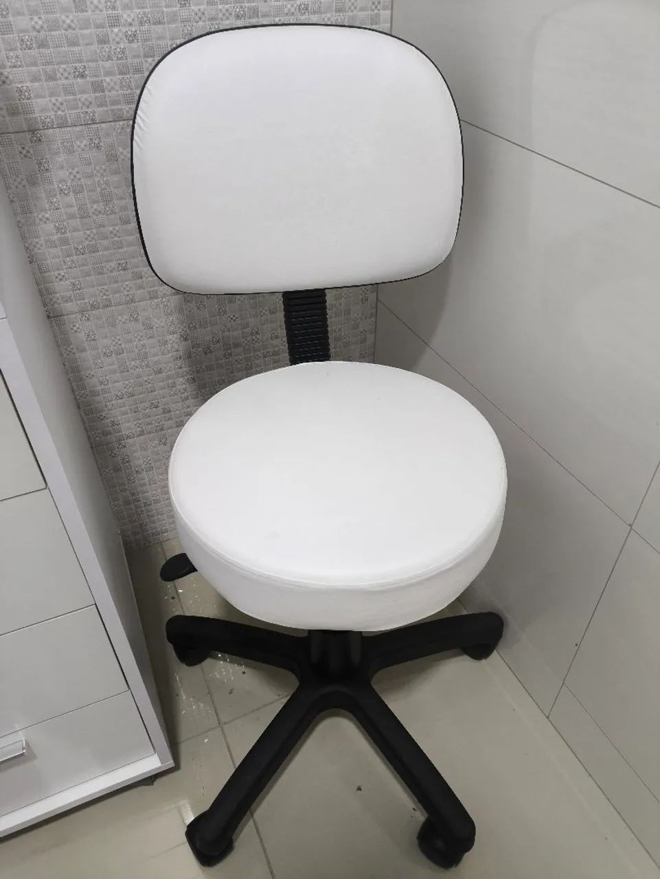 Cadeira mocho Nice branca 