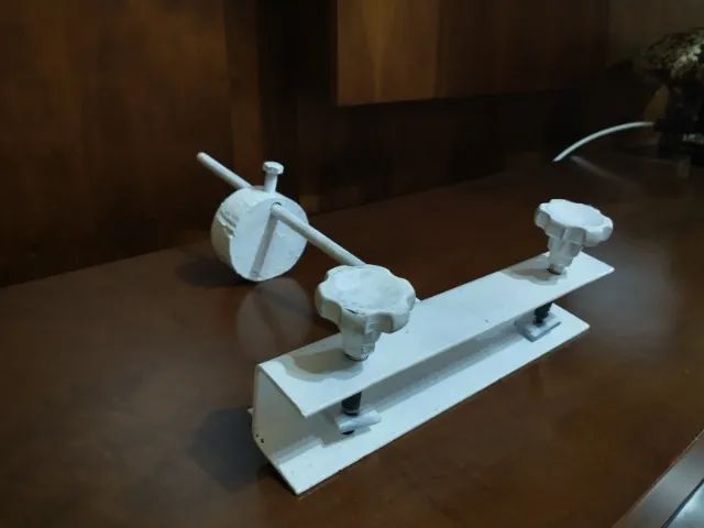 Garra 25 cm Com Contra Peso Para Serigrafia e Silk Screen (Estamparia) Dobradiças Soldadas - Foto 3