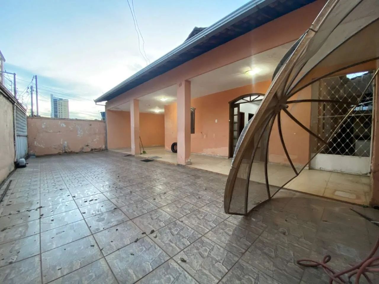 Casa residencial e comercial no Barreiro 5 Quartos e 3 Vagas - Foto 3