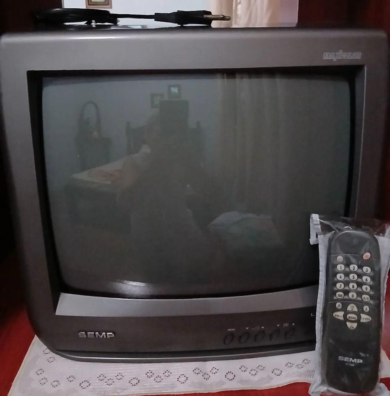 Tv antiga analógica de 14" Semp com defeito  - Foto 2