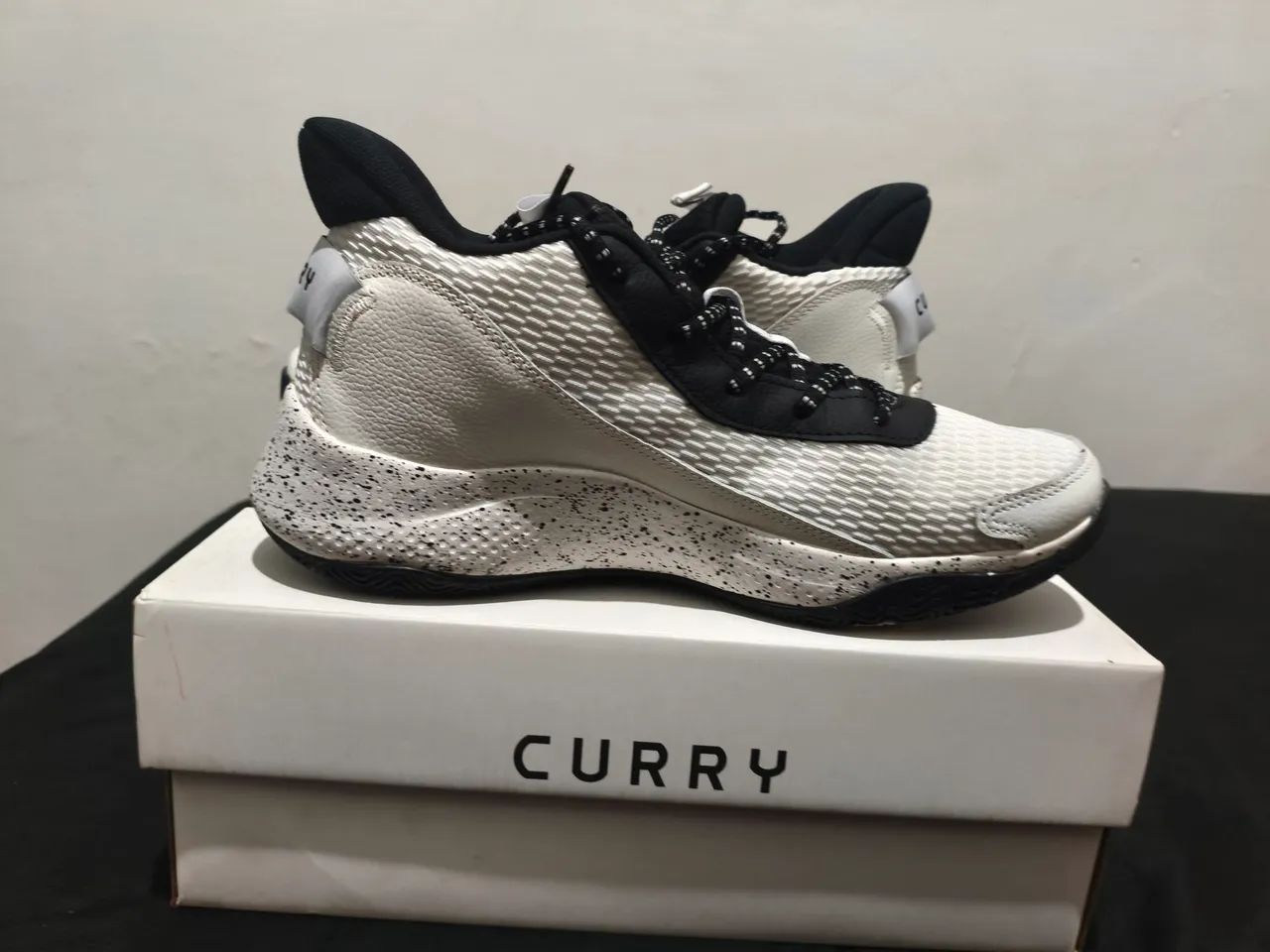 Tênis under Armour curry 327 Whithe - Foto 3