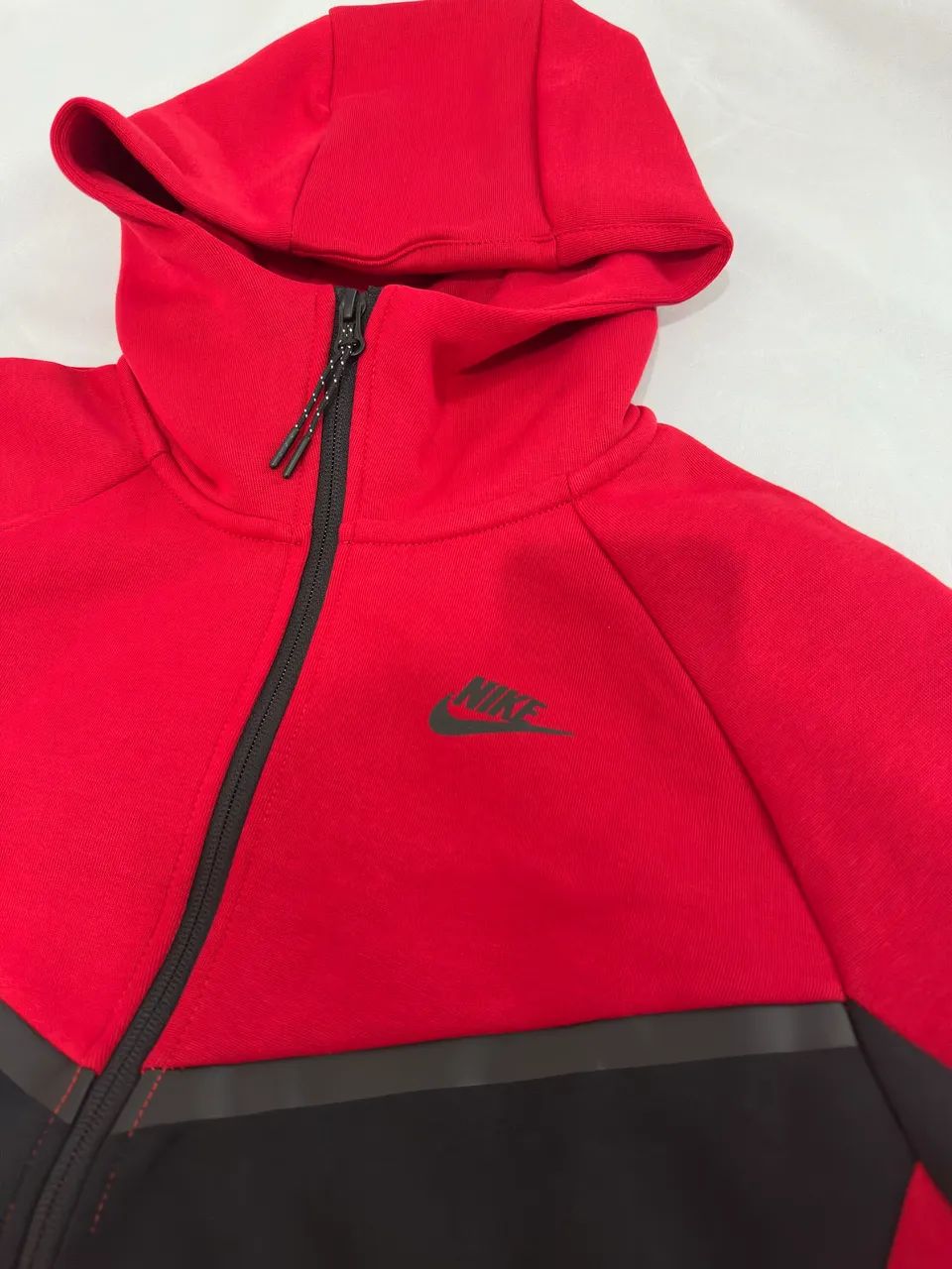 Nike Tech fleece vermelha e preta raro - Roupas - Osvaldo Cruz