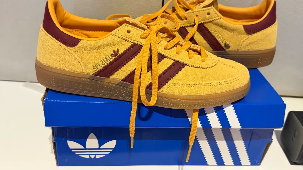 Tênis adidas novo 