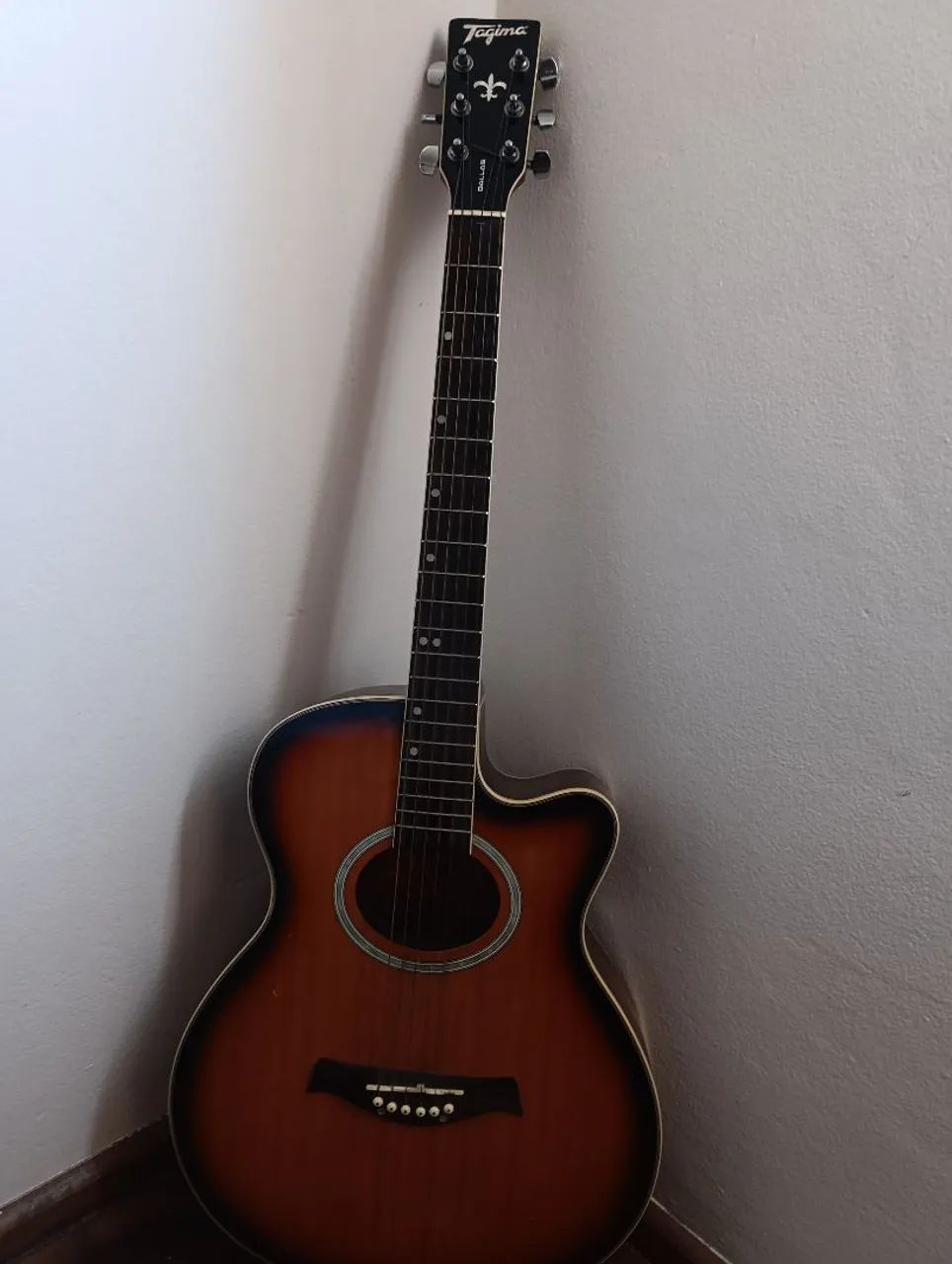 Violão elétrico 