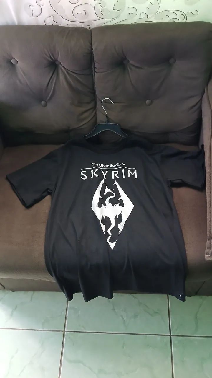 Camisa Skyrim