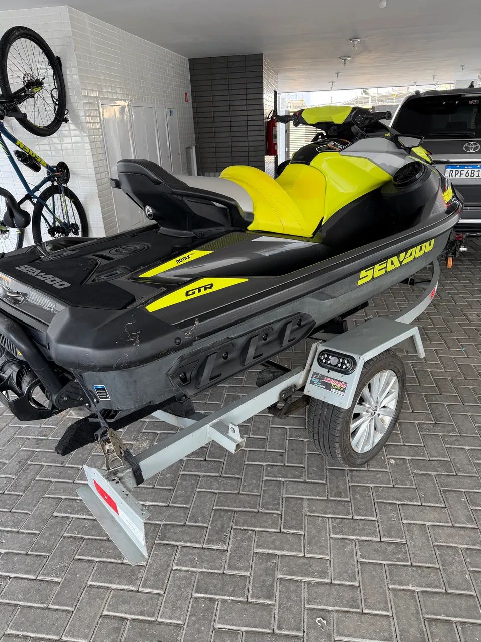 Jet ski seadoo GTR 230