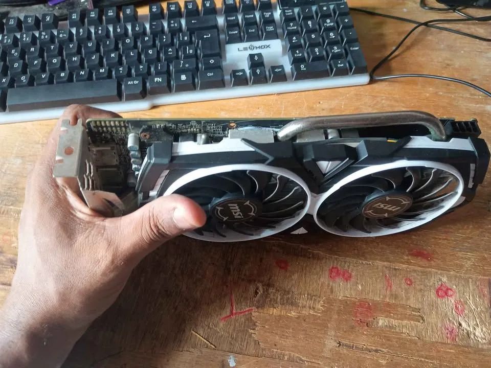 Rx 570 4g - Foto 3