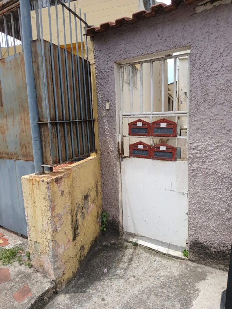 Alugo apartamento na Penha Circular