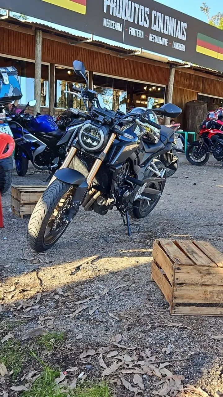 Vendo cb650r 2021 impecável 