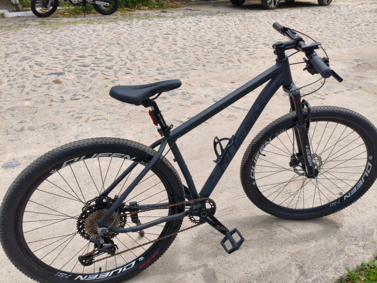 Bicicleta Queen Titan 3.0