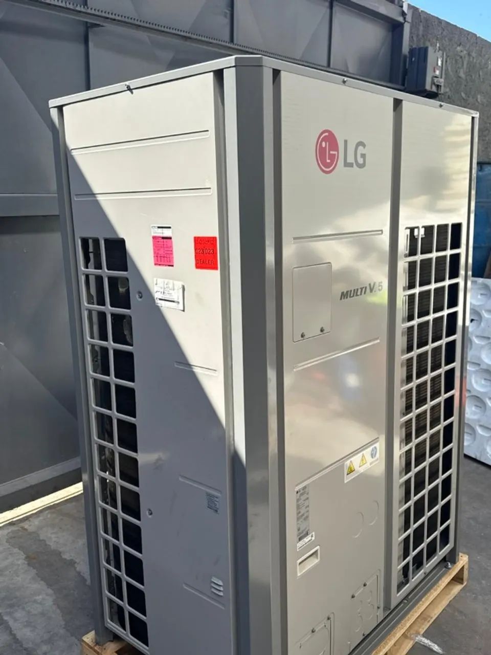 Condensadora VRF LG Multi V 5 26HP ARUN260LTE5 248 Mil BTUs R410A  - Foto 3