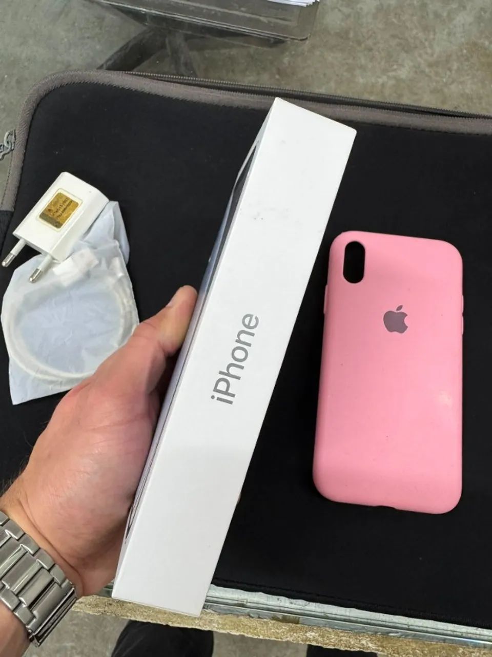 Celular Apple iPhone XR 128Gb Branco Impecável Conservação - Caixa
