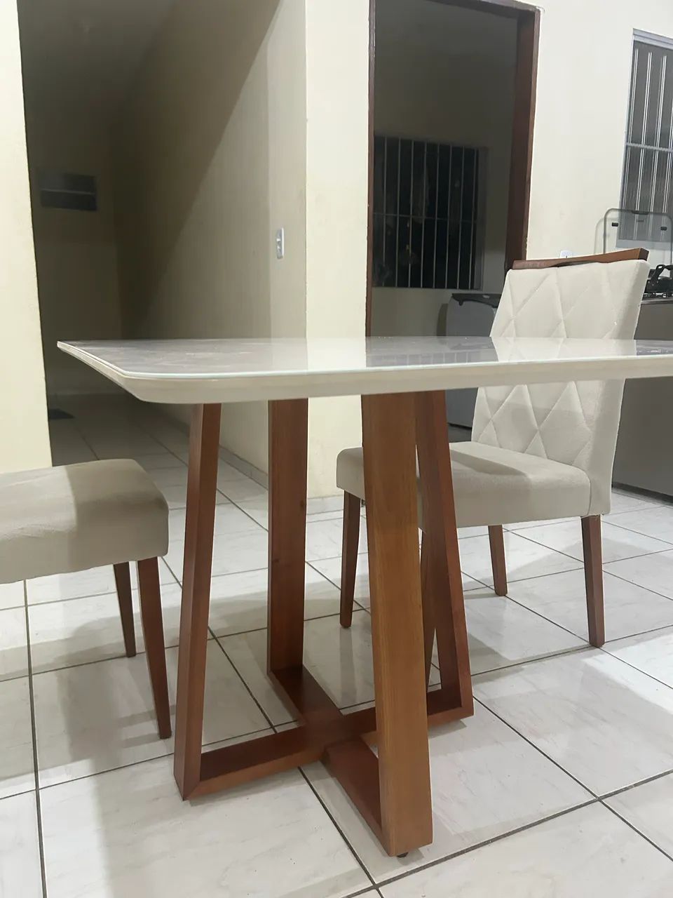 Mesa de Jantar - 4 lugares - Foto 2