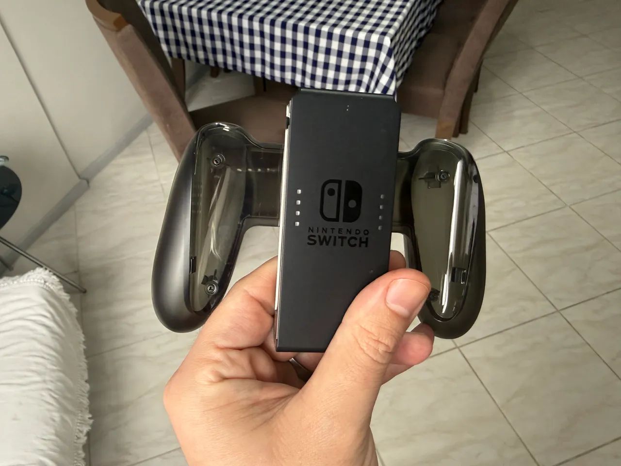 Joy-con charging grip Nintendo switch