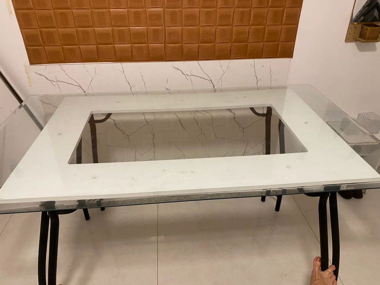 Mesa compacta para qualquer ambiente 