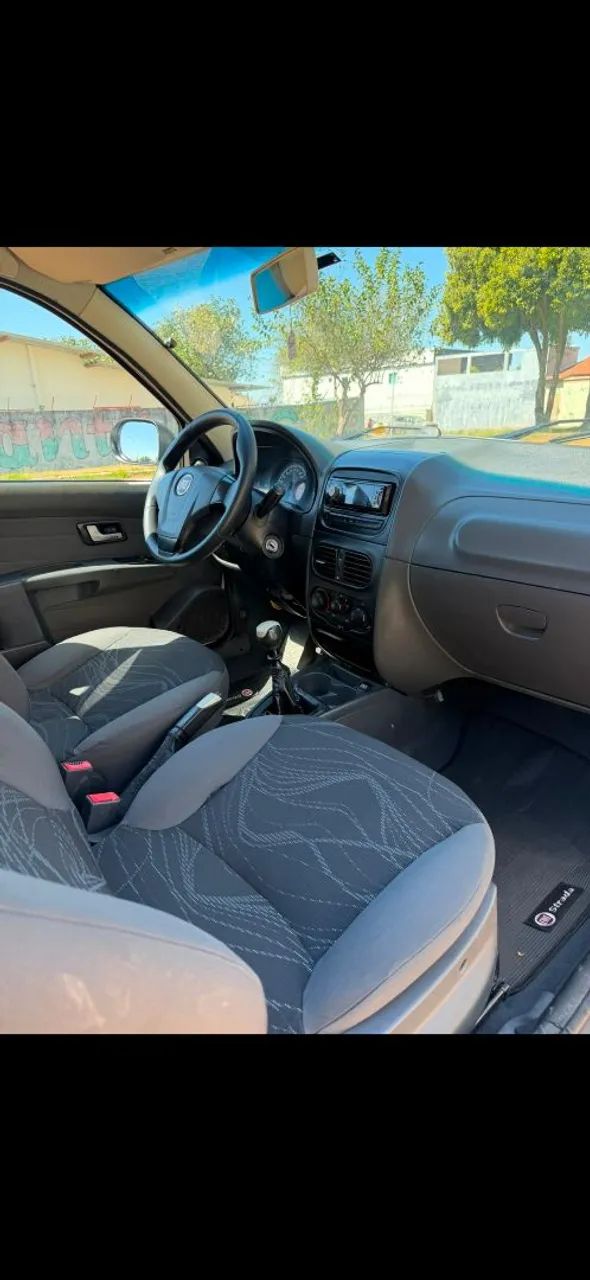Fiat Strada Working 1.4 MPI Fire Flex 8V CD 2013 - Foto 5