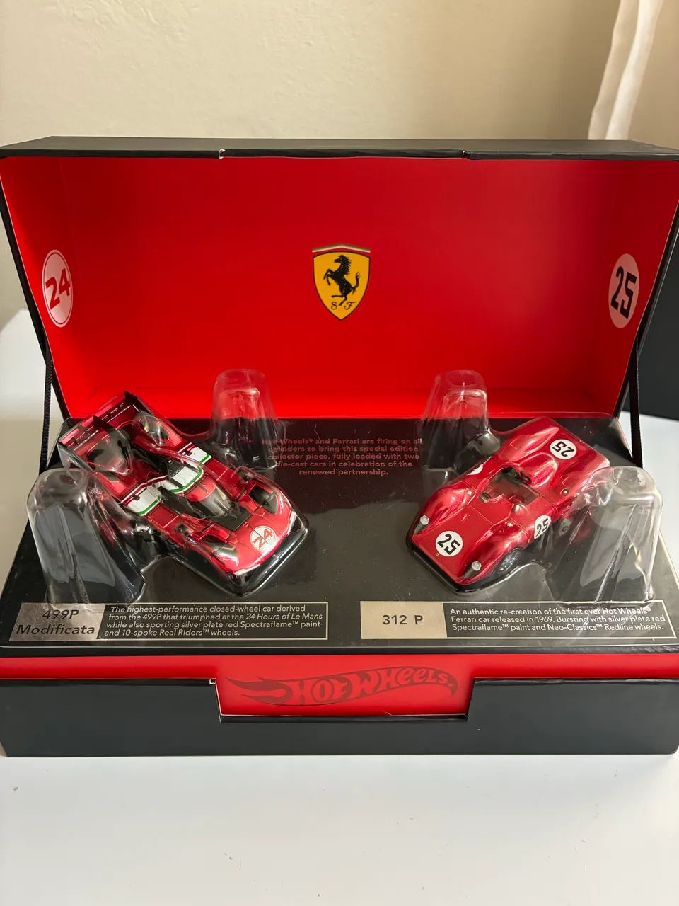 Hot Wheels Set Ferrari Heritage Collection 312p & 499p Mod 1:64