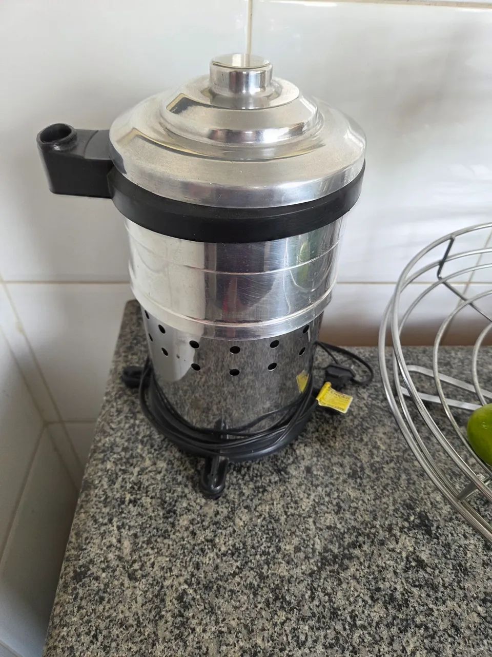 Extrator e espremedor de suco profissional - Foto 2