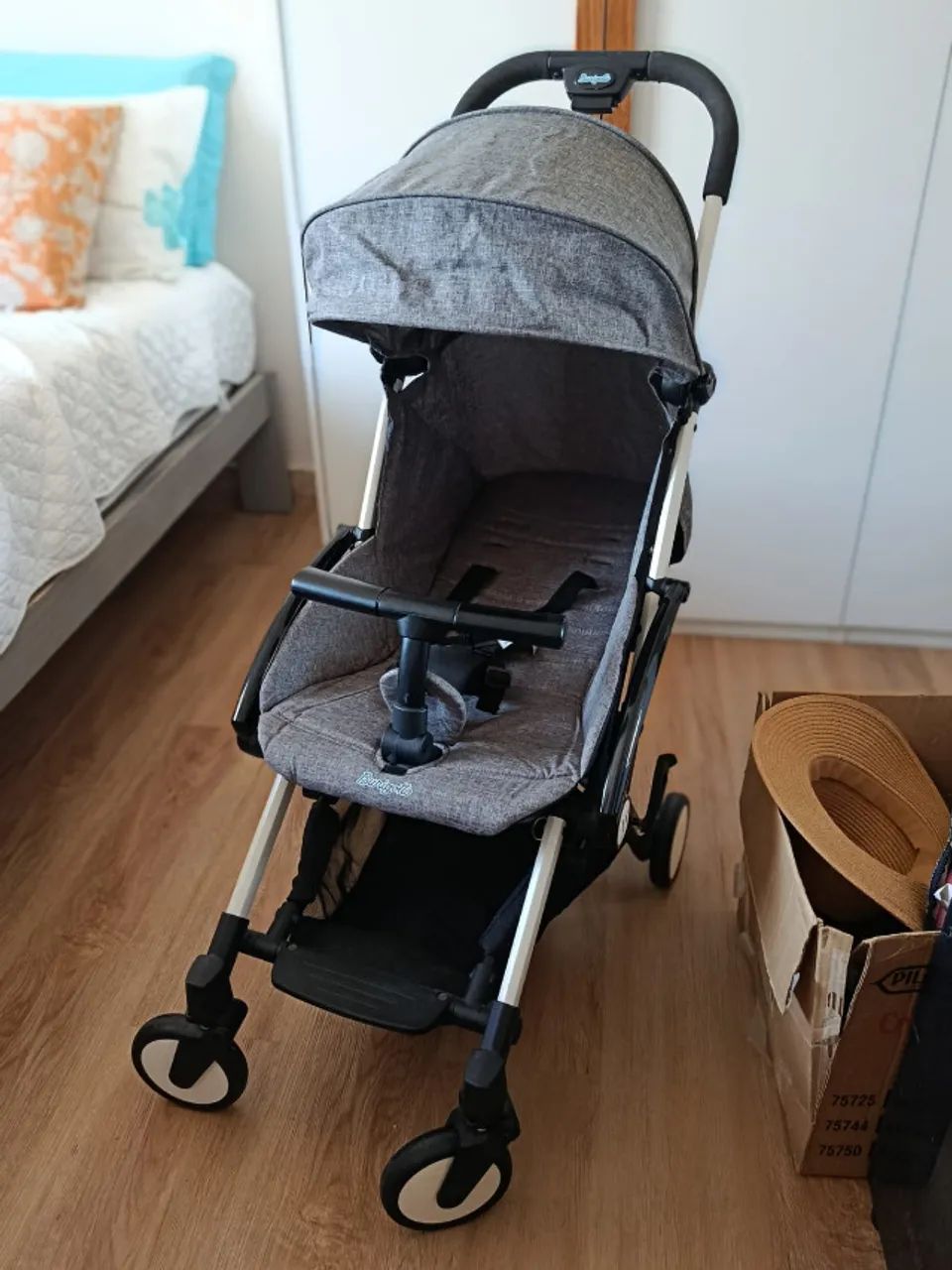 Carrinho de bebê super compacto Burigotto 