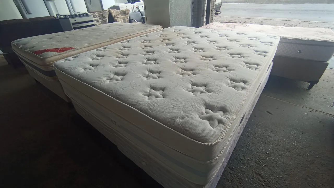 Cama box Queen size Colchão molas ensacandas bambú 