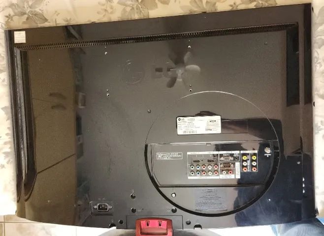 Tv LG 32 POL. modelo 32LB9RTB TIME MACHINE Com PIP (Leiam o Anuncio) - Foto 2