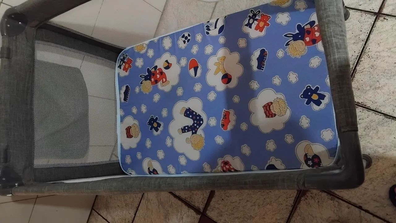 Berço de bebê com colchão - Foto 5