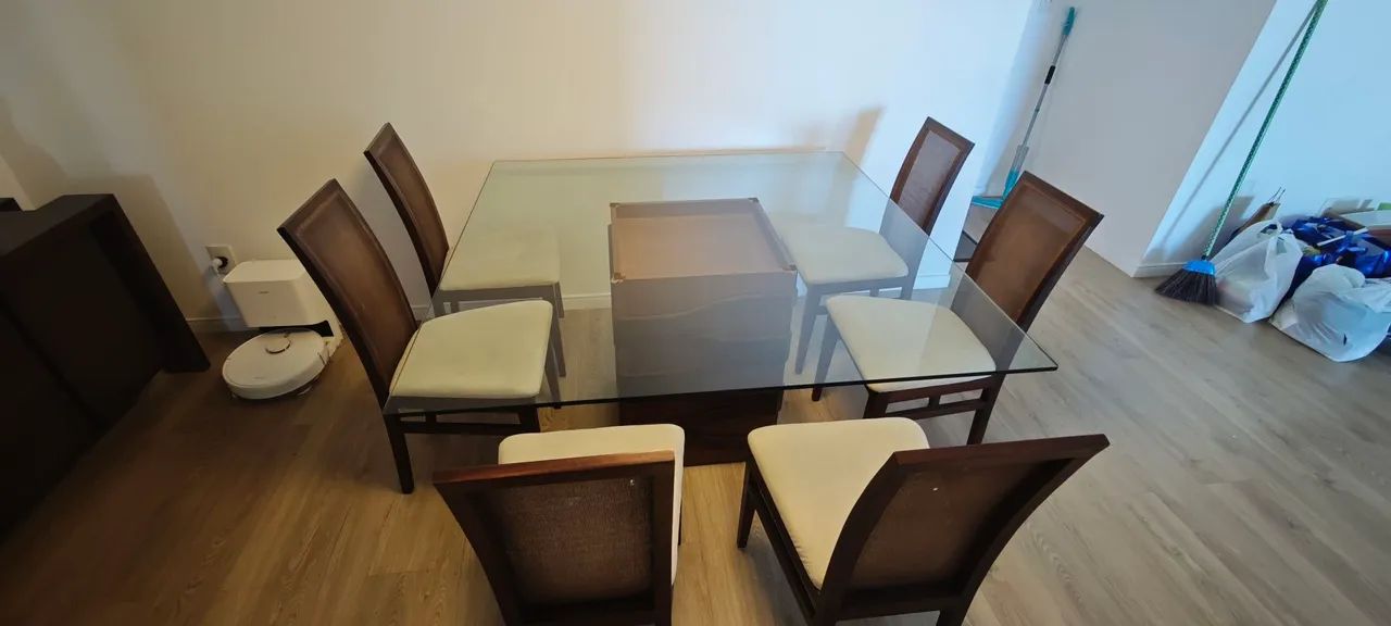 Mesa tampo de Vidro + 6 cadeiras - Foto 3