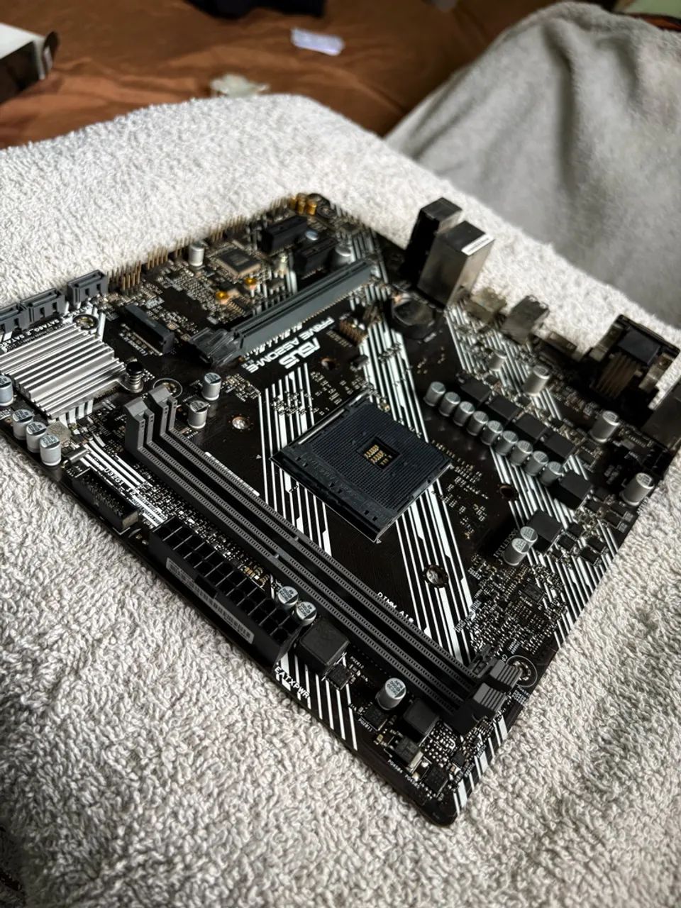 Placa-Mãe ASUS Prime A520M-E - Excelente Estado! - Foto 4