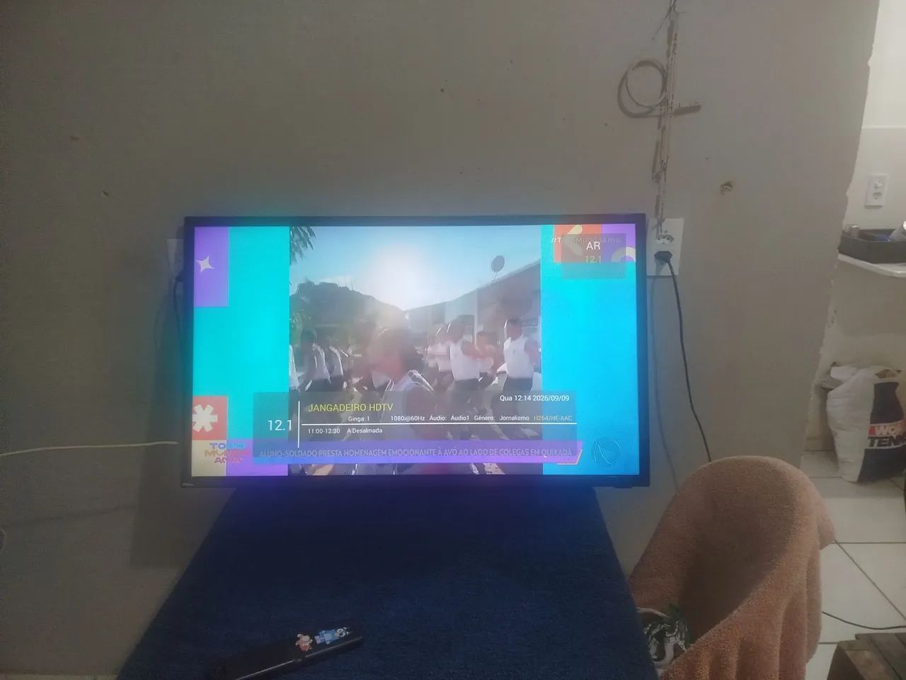 Vendo uma tv 40pl Philco  - Foto 2