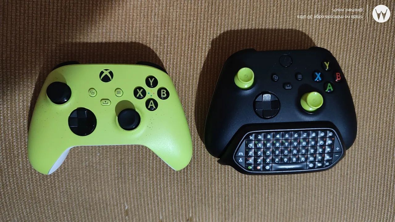 Xbox Séries X com 2 controles e base HyperX - Foto 3
