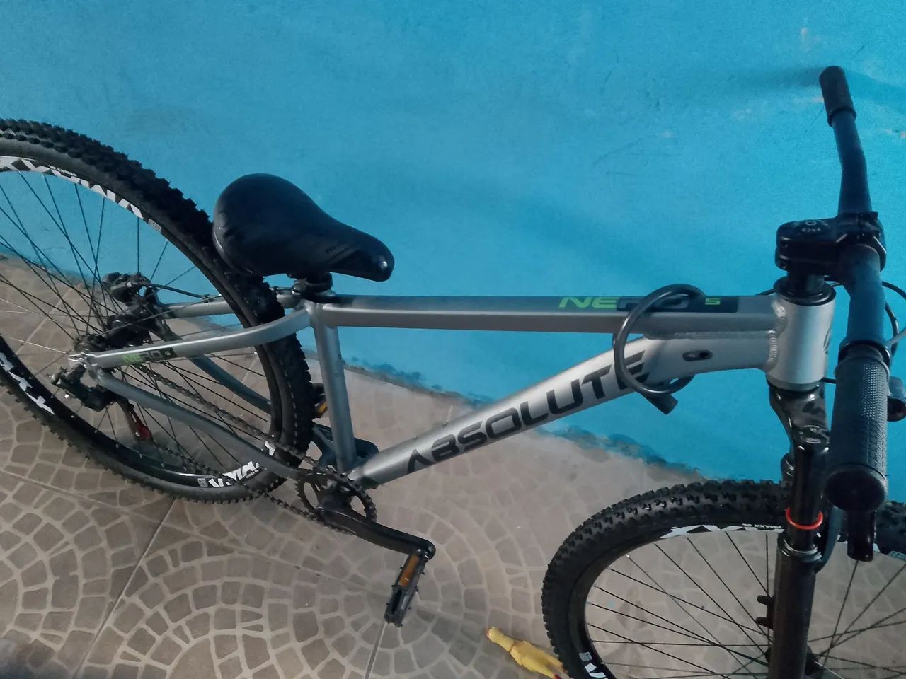 Absolute Nero 5 cinza grau