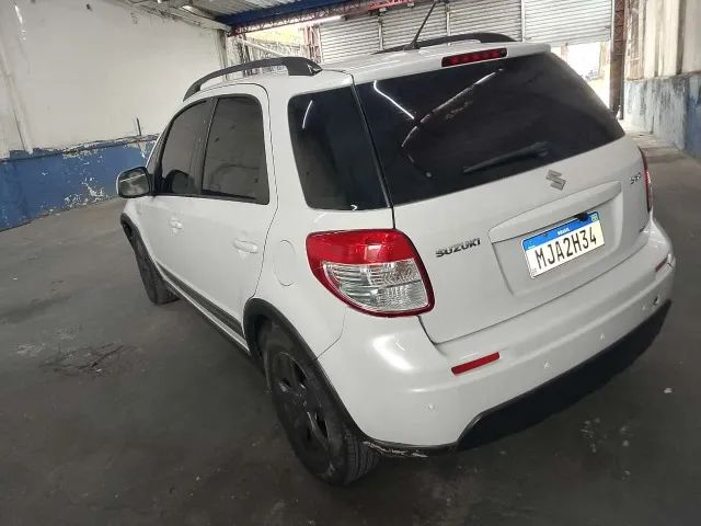 Suzuki SX4 2.0 16V 145cv 4WD 5p Aut., foto 2 de 4