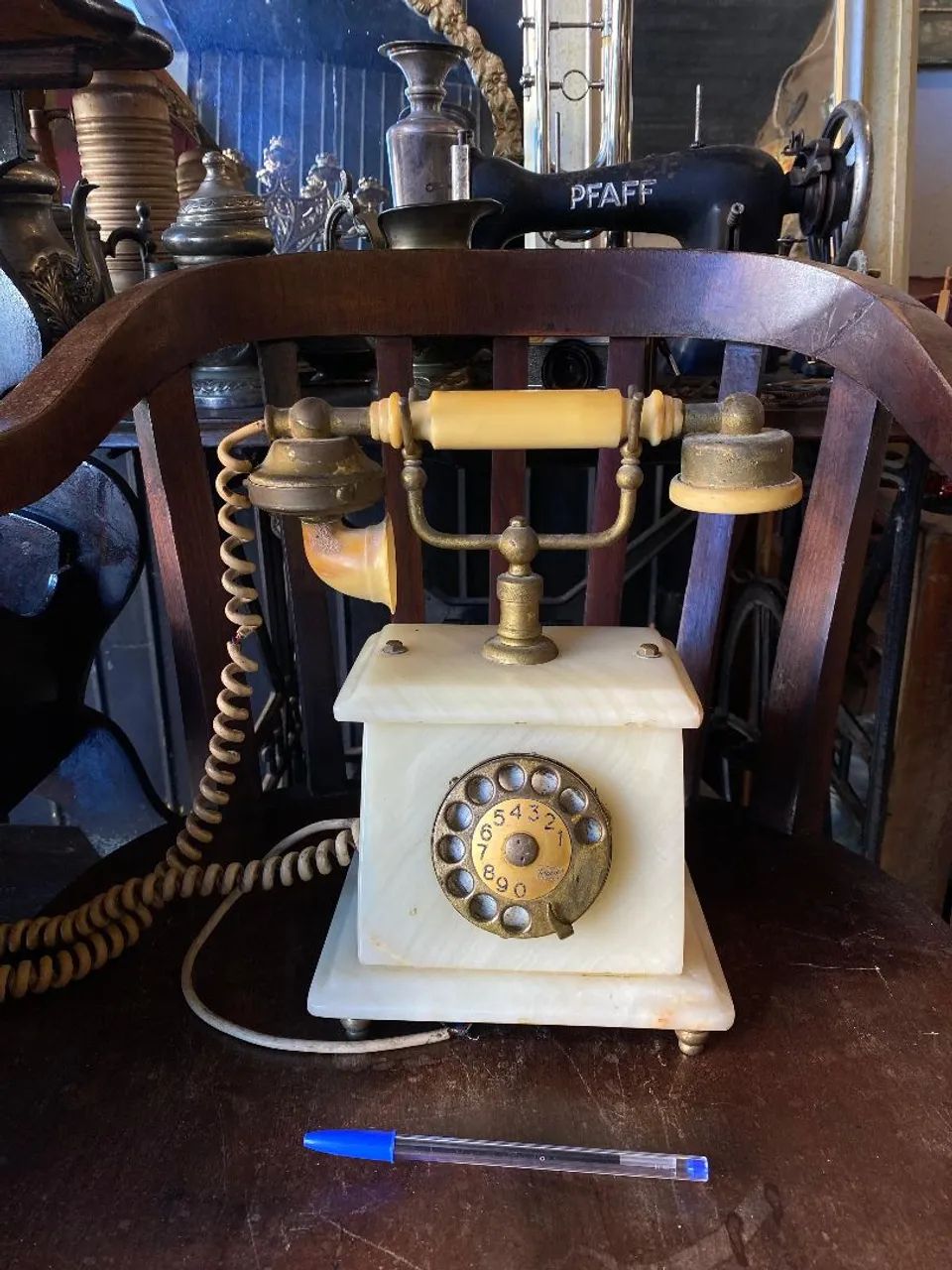 Telefone antigo em mármore (ref:312)